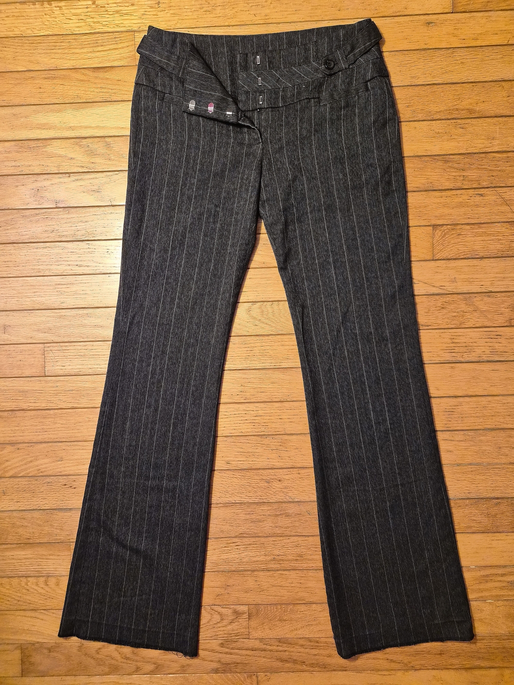 SOFT Star City Pinstripe Flare Trouser Pants Charcoal Gray Sz 3 Y2K Office Siren